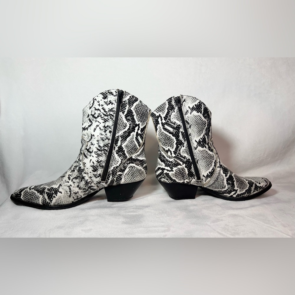 JOL Molly Faux Snakeskin Ankle Boots Women’s Size 7 Black and White - Picture 6 of 16